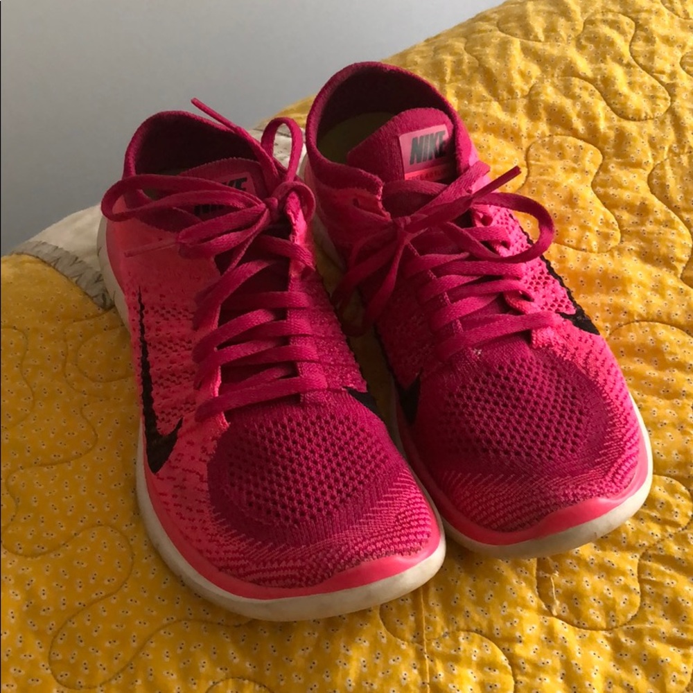 Running shoes
